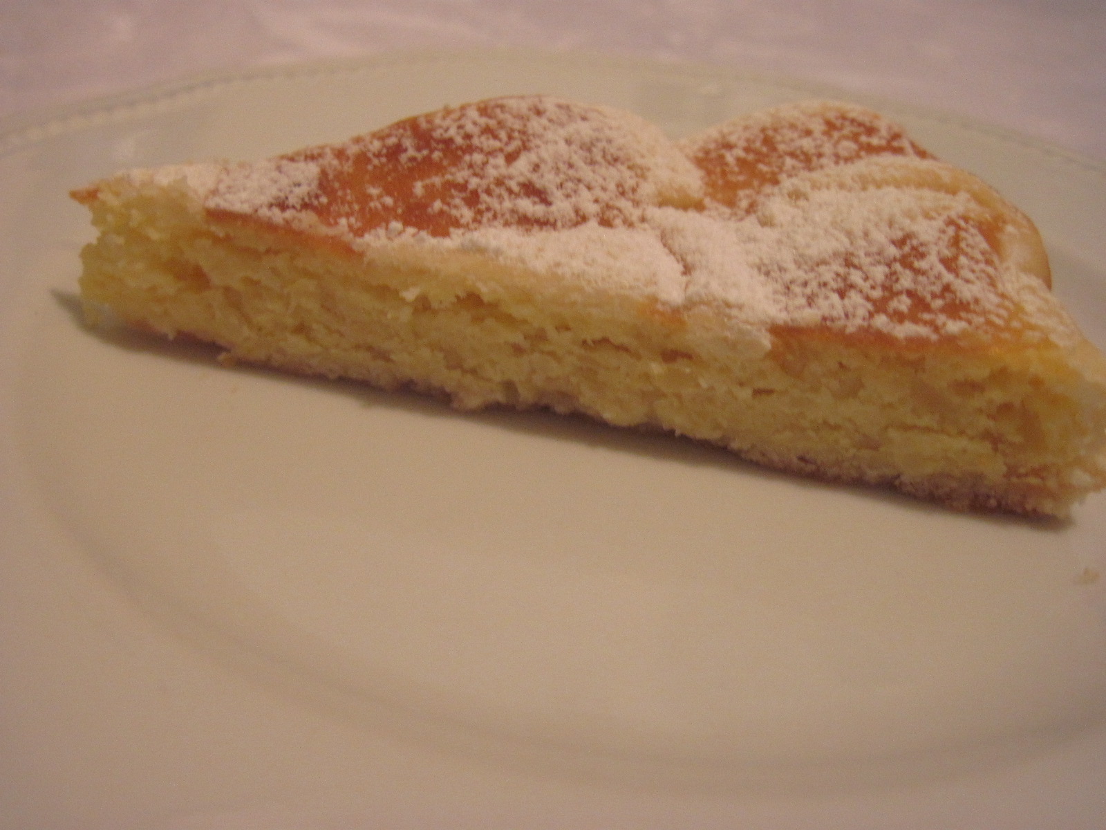 Crostata di crema di ricotta e mandorle